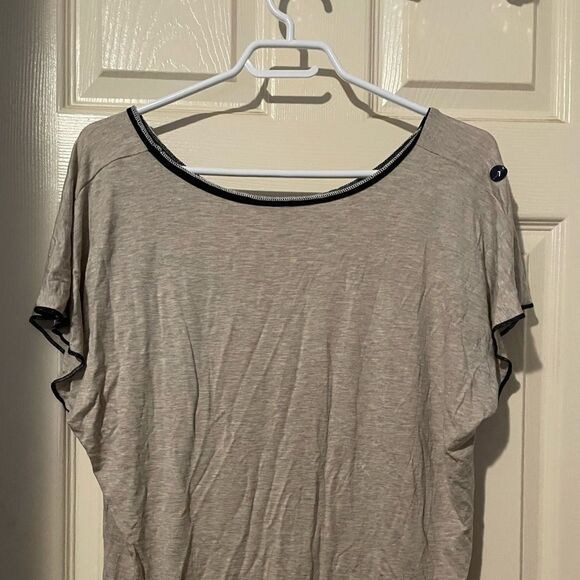 NWOT Bling Starfish T-shirt (Tan) - Picture 2 of 3